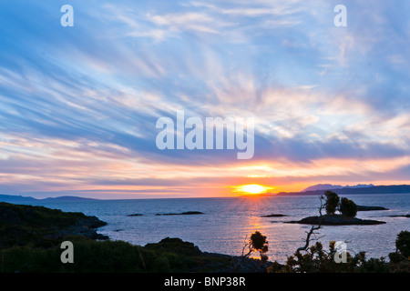 Sonnenuntergang, Skye, Point of Sleat, Cirrus-Wolken Stockfoto