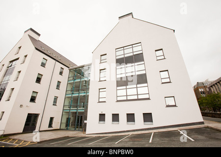 Ein neues Gebäude, Teil der University of Bangor, Nordwales. Stockfoto