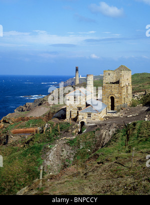 Levant Mine - restaurierte Tin mine und Strahl Haus liegt an der kornischen Küste in der Nähe von Lands End Motor Stockfoto