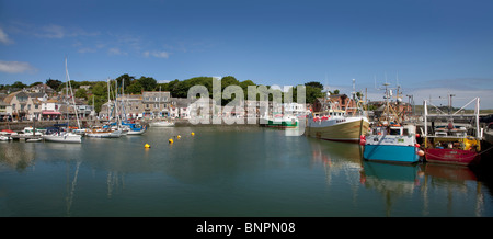 Padstow Hafen Cornwall, UK, mit festgemachten Boote anzeigen Stockfoto