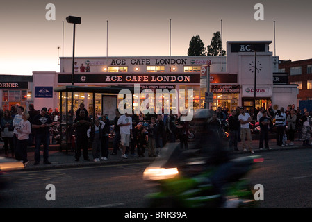 Streetfighter Nacht Ace Cafe London Stockfoto