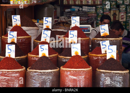 Famous zerkleinert rote Paprika auf dem Basar in Sanliurfa, Türkei Stockfoto