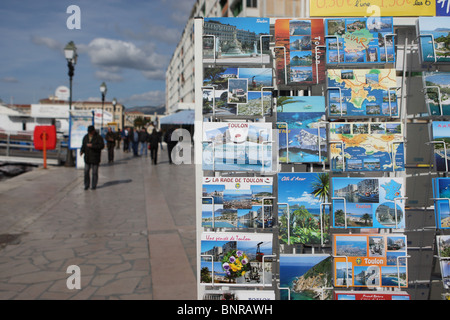 Rack mit Ansichtskarten in Toulon, Frankreich Stockfoto