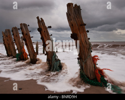 Spurn Point, East Yorkshire Coast, alte Küstenschutzes Stockfoto