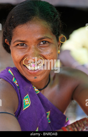 Indien - Orissa - Dhuruba Stamm-Markt Stockfoto