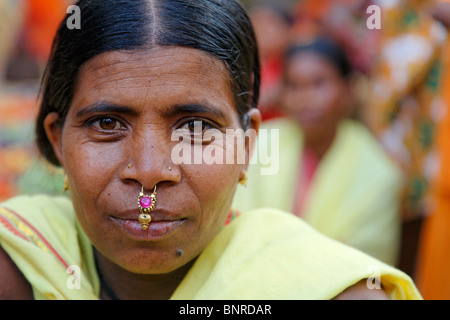 Indien - Orissa - Dhuruba Stamm-Markt Stockfoto