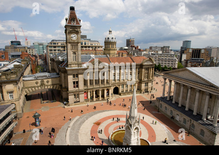 Chamberlain Quadrat Birmingham im Bild von der Zentralbibliothek in Paradise Circus mit Blick auf die BMAG und Clock tower Stockfoto