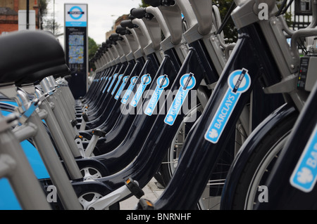 Barclays Cycle Hire Schema in Whitechapel, London Stockfoto