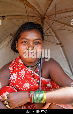 Indien - Orissa - Dhuruba Stamm-Markt Stockfoto