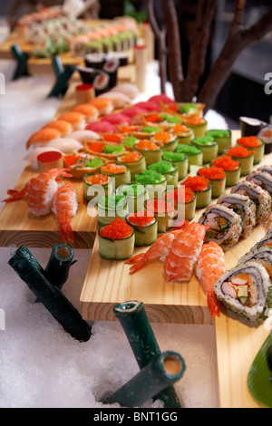 Verschiedene Arten von sushi Stockfoto