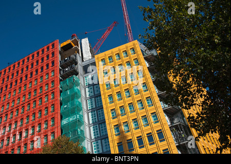 Zentrale St Giles ist das erste Werk in Großbritannien von Renzo Piano Building Workshop, es ist ein Büro- und Wohn-Schema Stockfoto