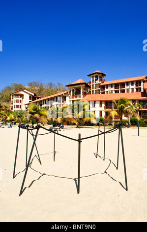 Eingezäunt in Meeresschildkröten Nest auf LaSource Resort Strand, Grenada, Windward Inseln, Karibik. Stockfoto