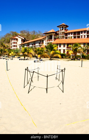 Eingezäunt in Meeresschildkröten Nest auf LaSource Resort Strand, Grenada, Windward Inseln, Karibik. Stockfoto