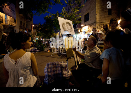 Nachtleben in der Ben Yehuda Fußgängerzone, West Jerusalem, Israel Stockfoto