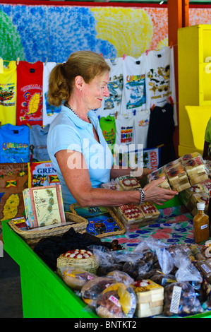 Souvenirs im Grand Anse Handwerk & Spice Market, Grenada. Stockfoto