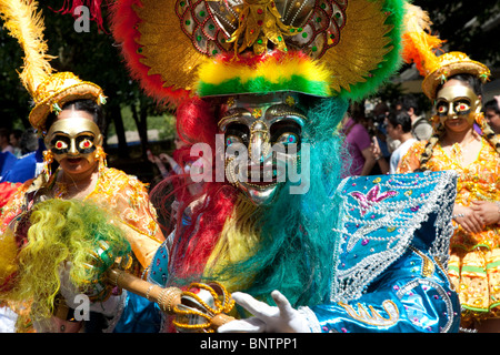 Carnaval del Pueblo 2010, London, UK, bolivianische Karneval Masken Stockfoto