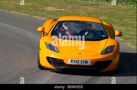 2010 McLaren MP4 - 12C auf der 2010 Goodwood Festival of Speed, Sussex, England, UK. Stockfoto