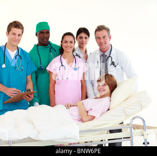 Ärzte, die Teilnahme an einem Patienten Stockfoto