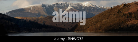 Blencathra im Winter Stockfoto