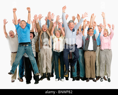 Eine Gruppe von begeistert Menschen springen vor Freude Stockfoto