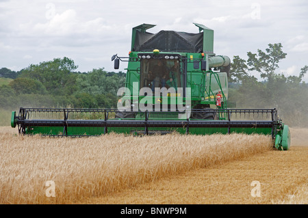 John Deere S690i Mähdrescher Stockfoto