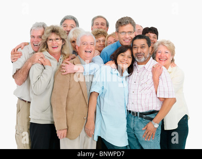 Eine Gruppe von Menschen umarmen Stockfoto