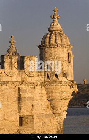 Detail aus dem manuelinischen Stil Turm von Belem in Lissabon, Portugal. Stockfoto