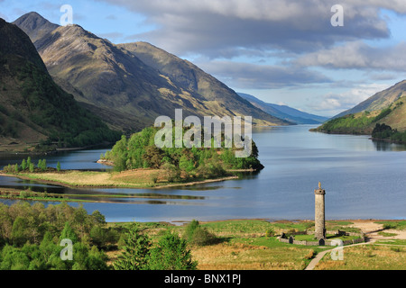 Das Glenfinnan Monument an den Ufern des Loch Shiel, errichtet im Jahre 1815, Lochaber, Highlands, Schottland, Vereinigtes Königreich Stockfoto