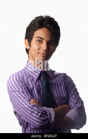 Porträt eines jungen Amerikaner asiatischer Abstammung mit einer Krawatte Stockfoto