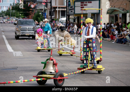 Parade in der Innenstadt von Cheyenne, Wyoming, während die jährliche Feier der Frontier Days. Stockfoto