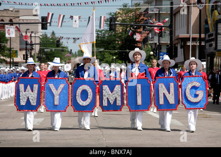 Parade in der Innenstadt von Cheyenne, Wyoming, während die jährliche Feier der Frontier Days. Stockfoto