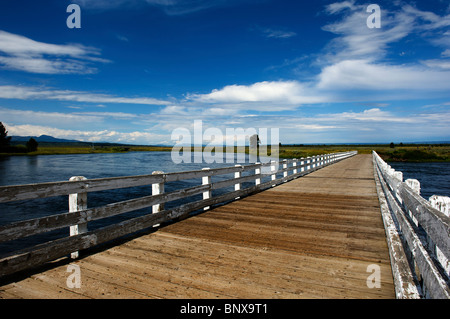 Osborn-Brücke auf die Henrys Fork des Snake River flussabwärts von Harriman State Park, Idaho Stockfoto