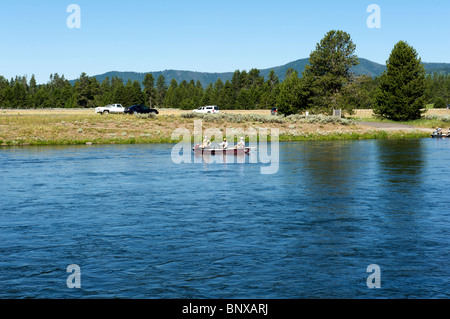 Drift Boot Fischen auf die Henrys Fork Stockfoto