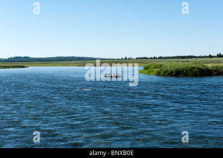 Drift Boot Fischen auf die Henrys Fork Stockfoto