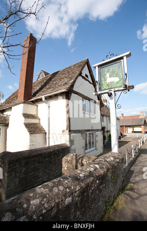 Bild zeigt The White Hart, ein 15. Jahrhundert Pub in Fyfield, Abingdon, Oxon.Photo:Jeff Gilbert Stockfoto