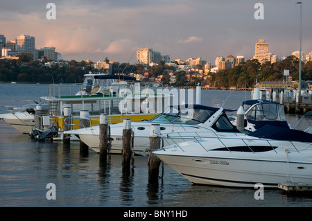 Lavender Bay und Sydney Harbour gesehen über Mort Bucht von Balmain, Australien Stockfoto