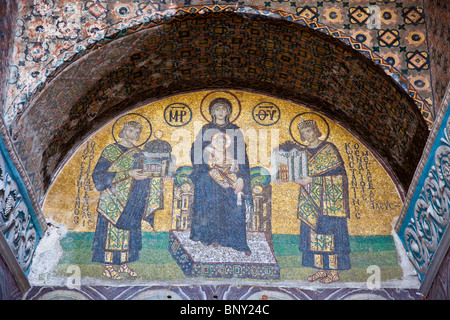Fliesen Mosaik in der Hagia Sofia in Istanbul, Türkei Stockfoto