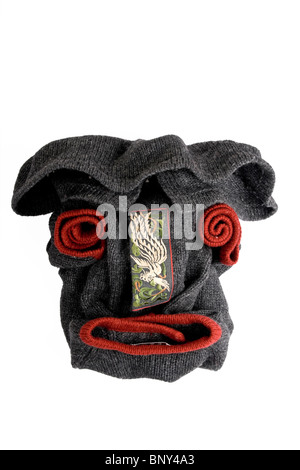 Pullover kreativen menschlichen Schädel auf dem weißen Hintergrund Stockfoto