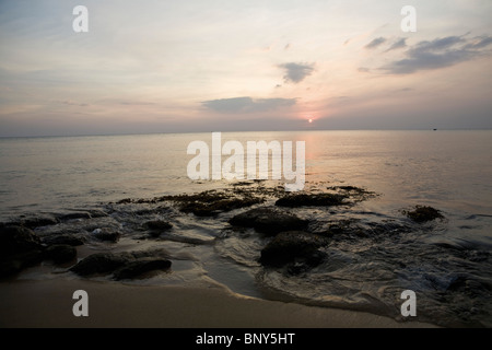 Ong Lan Strand bei Sonnenuntergang, Kien Giang Province, Mekong-Delta-Region, Vietnam Stockfoto