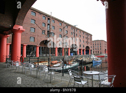 Das restaurierte alte Lager Gebäude am Albert Dock, Liverpool, England, UK Stockfoto