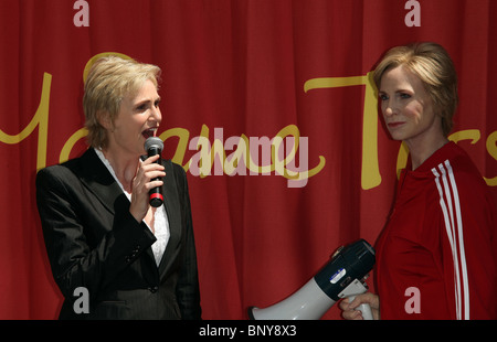 JANE LYNCH JANE LYNCH WACHSFIGUR bei MADAME TUSSAUDS HOLLYWOOD LOS ANGELES CA USA 4. August 2010 Stockfoto