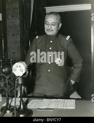 NOBUYUKI ABE (18751953) als ein General in der kaiserlich japanischen