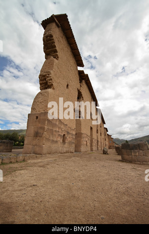 Blick auf die Tempel Wiracocha in Raqchi, in der Nähe von Cusco, Peru. Stockfoto