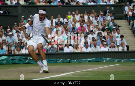 2. Juli 2010: Männer Halbfinale. Rafael Nadal ESP (2) V Andy Murray GBR (4). Internationales Tennisturnier in Wimbledon statt bei den All England Lawn Tennis Club, London, England. Stockfoto