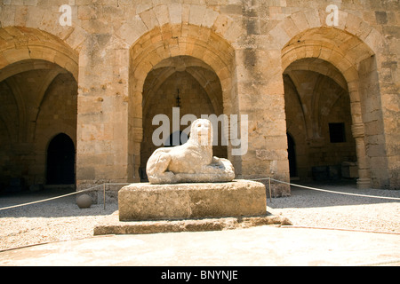 Löwenstatue, Archäologisches Museum Rhodos, Griechenland Stockfoto