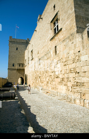 Außenwand Wälle, Palast der Großmeister, Rhodos Stadt, Rhodos, Griechenland Stockfoto