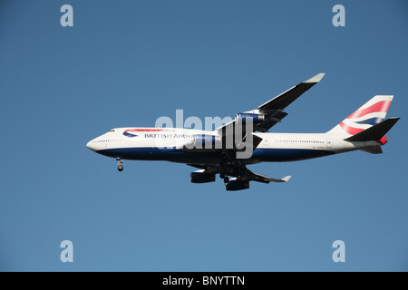 British Airways Boeing 747-436 im Endanflug zum Flughafen Heathrow Stockfoto