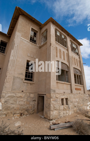 Afrika, Namibia, Lüderitz. Kolmanskop, ehemaliger Diamant Bergbaustadt im 1940 aufgegeben. Stockfoto