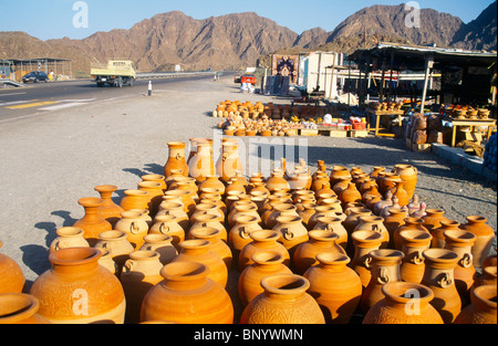 Ras Al Khaimah UAE Freitag Markt Masafi Töpfe Stockfoto