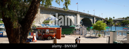 Lake Havasu City, Arizona - London Bridge-Bereich. Stockfoto